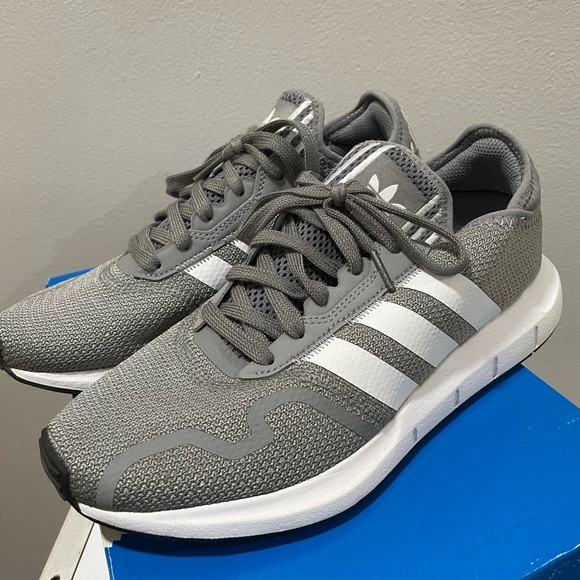 Mens Adidas Swift run x size 7 - Picture 4 of 6